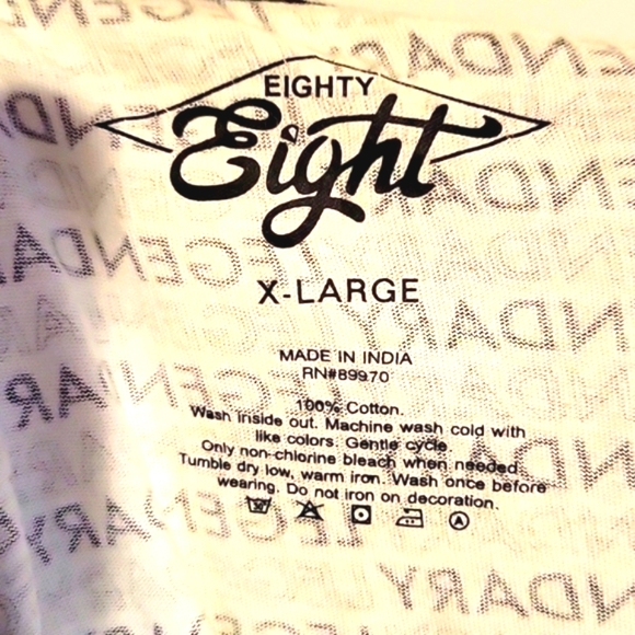 "Lengendary" shirt (XL) fits like large - Picture 5 of 5